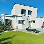 L'escale - D'architecte, Vue Sur Les Plaines, Boulodrome Et Solarium Etaules (Charente-Maritime)