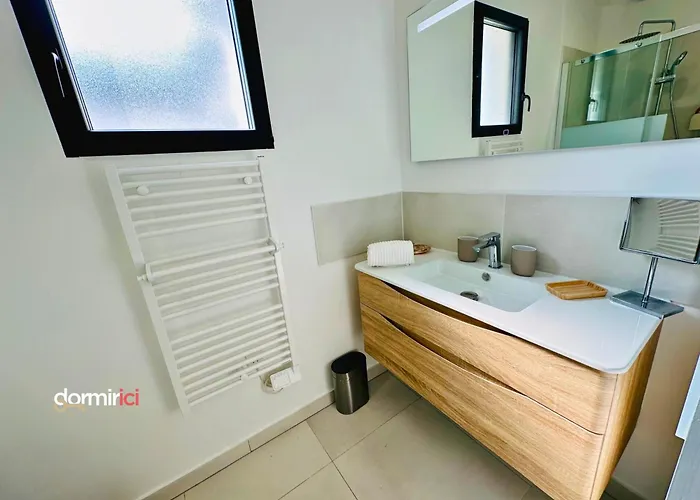 L'escale - Solarium, Pétanque Et Confort Etaules (Charente-Maritime)